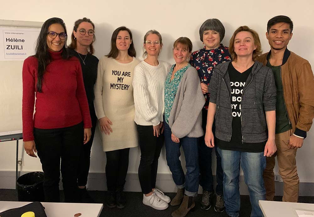 Hélène Zuili – Formatrice, Coach, Conseil & Conférenciere 6 Groupe certifiants ux design